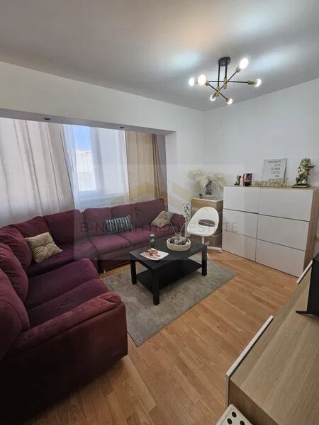 Piata Unirii, Magazin Cocor, ultracentral, apartament 2 camere de inchiriat.